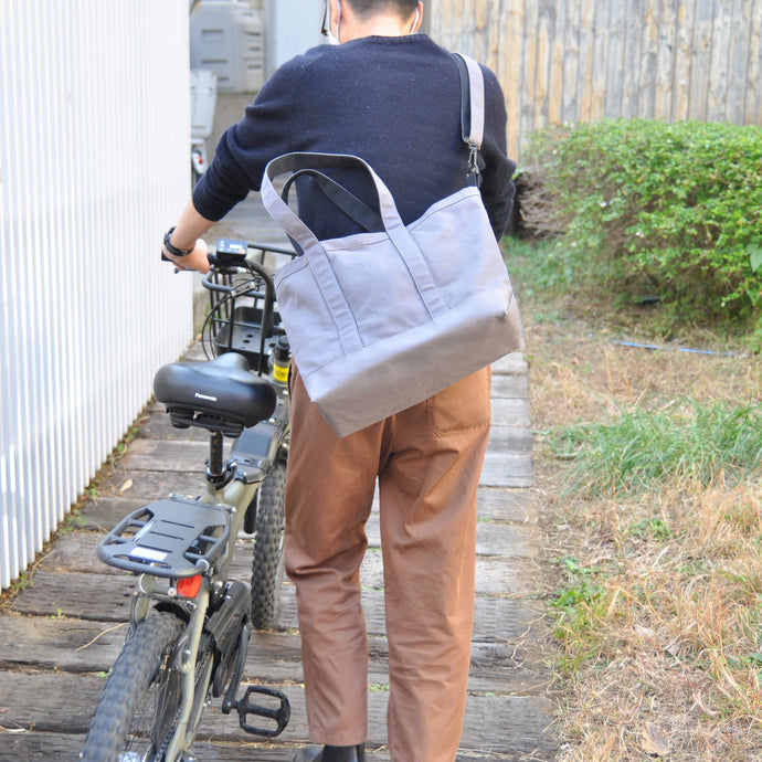 多機能な仕切りトート“コンパートメントバッグMAMAN”