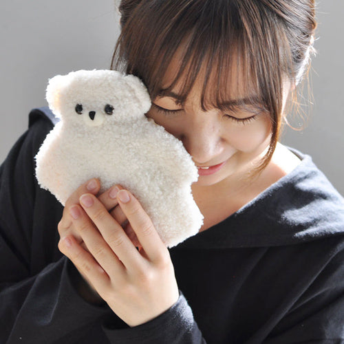 夏のおうち時間のおともに。暑さや疲れをクールダウン！ ぬいぐるみみたいな「テディ＆キティクールピロー」新発売︕