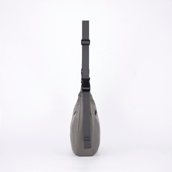 [SOLEIL] スリークショルダーバッグ