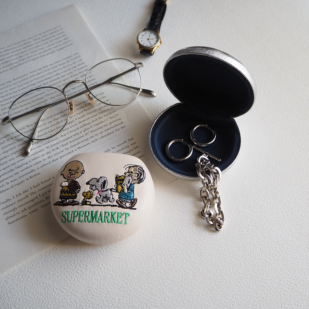 PEANUTS] PN/マルチケースラウンド – HEMING'S official online store