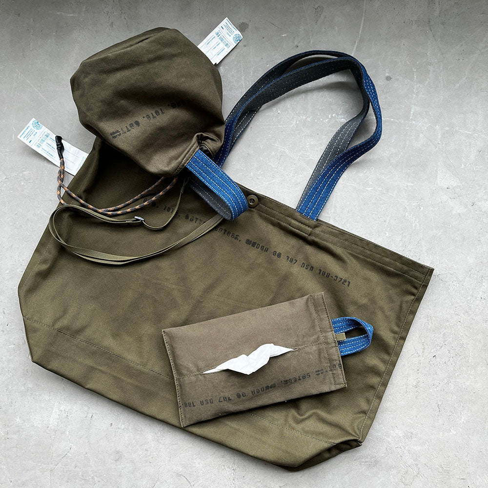HEMING'S バック♪
新品 WEEKENDER] MIL DENIM TOTE – HEMING'S official online store