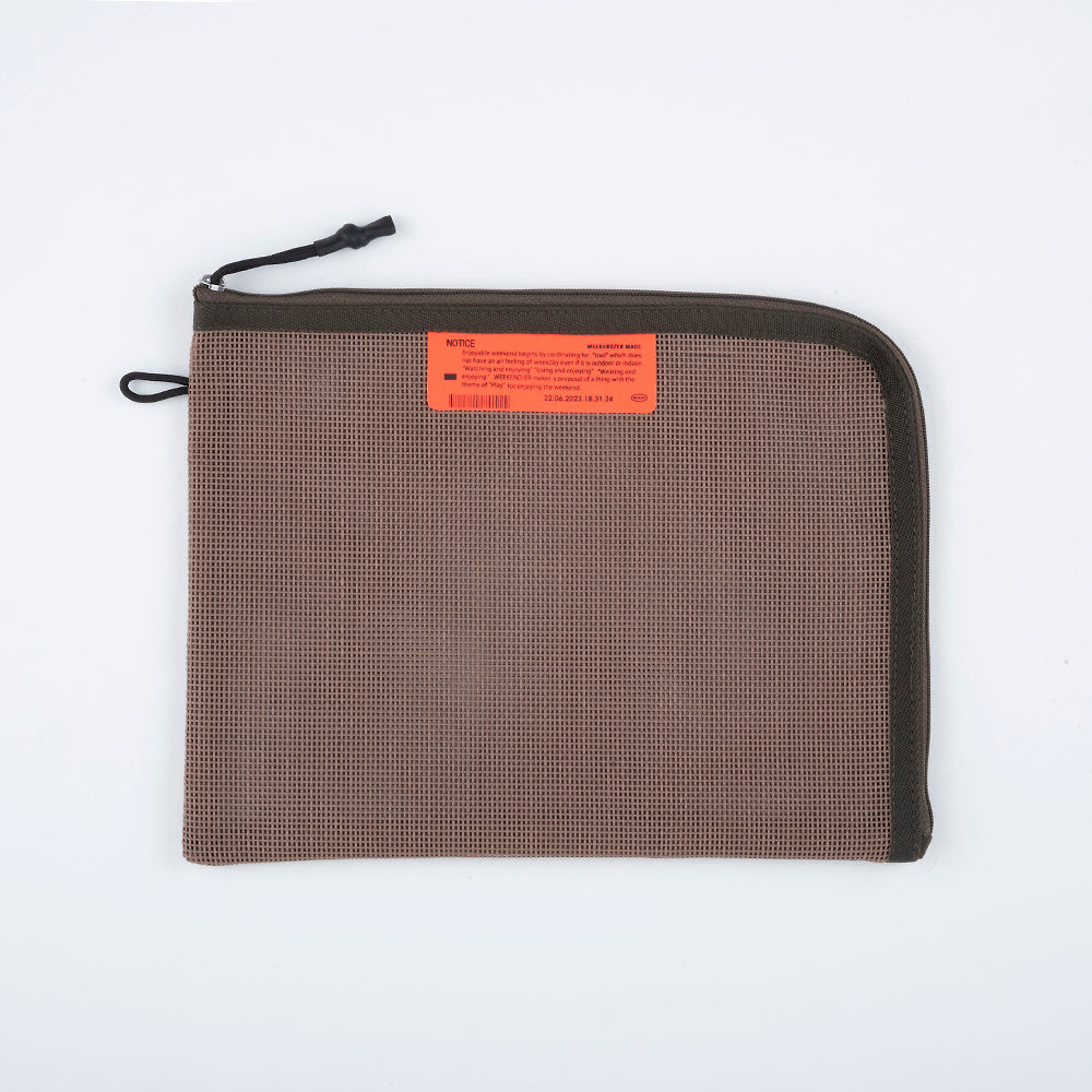 [WEEKENDER] PVC MESH FLAT CASE