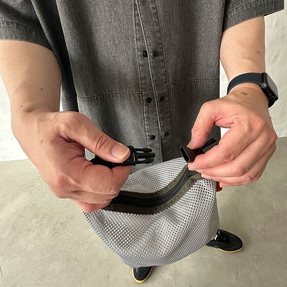[WEEKENDER] WKD MESH JOINT POUCH