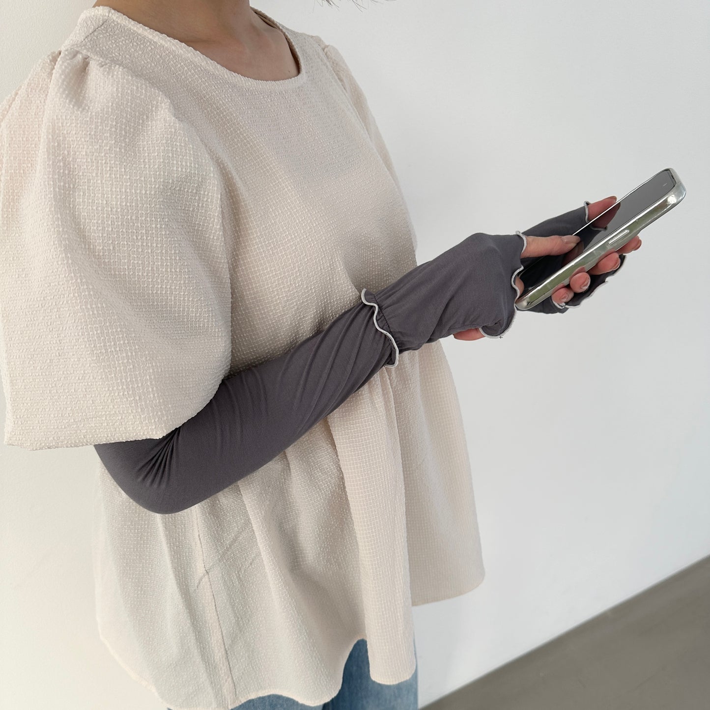 [Finissage] クールタッチメローアームカバー