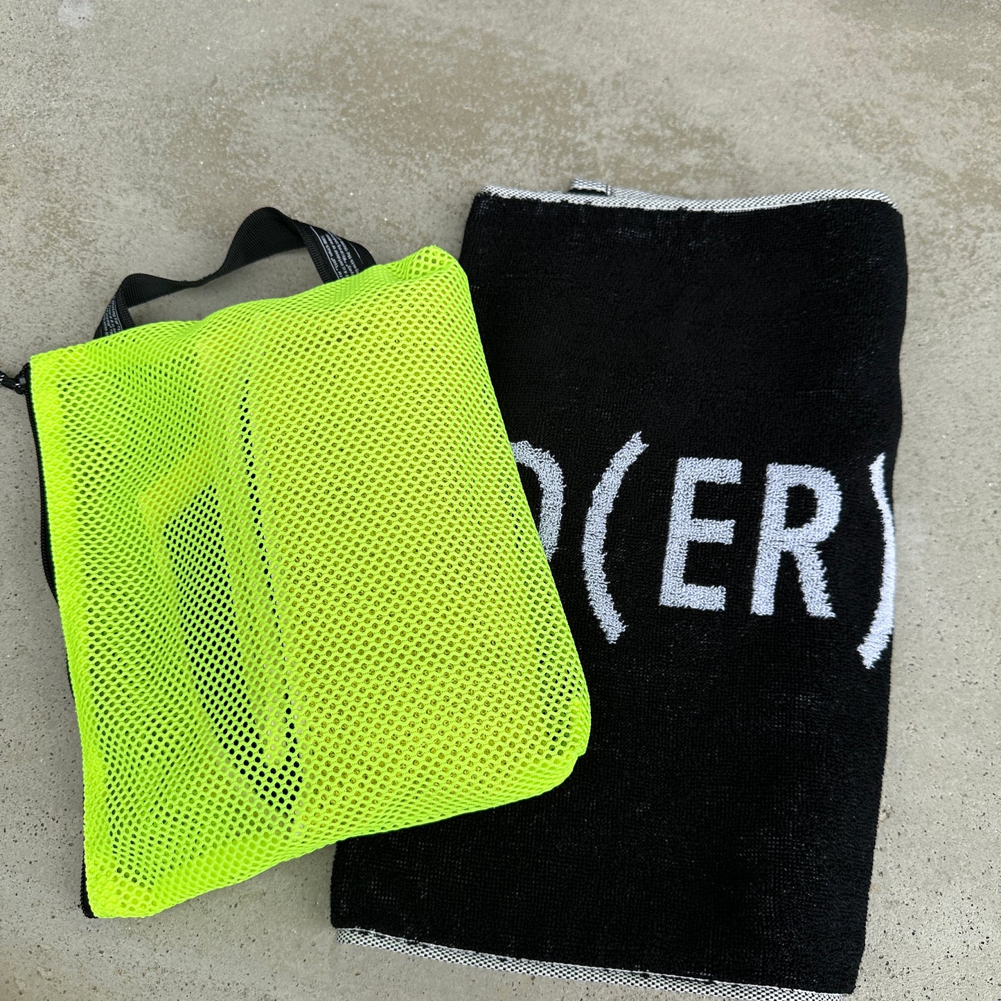 [WEEKENDER] LOGO TOWEL