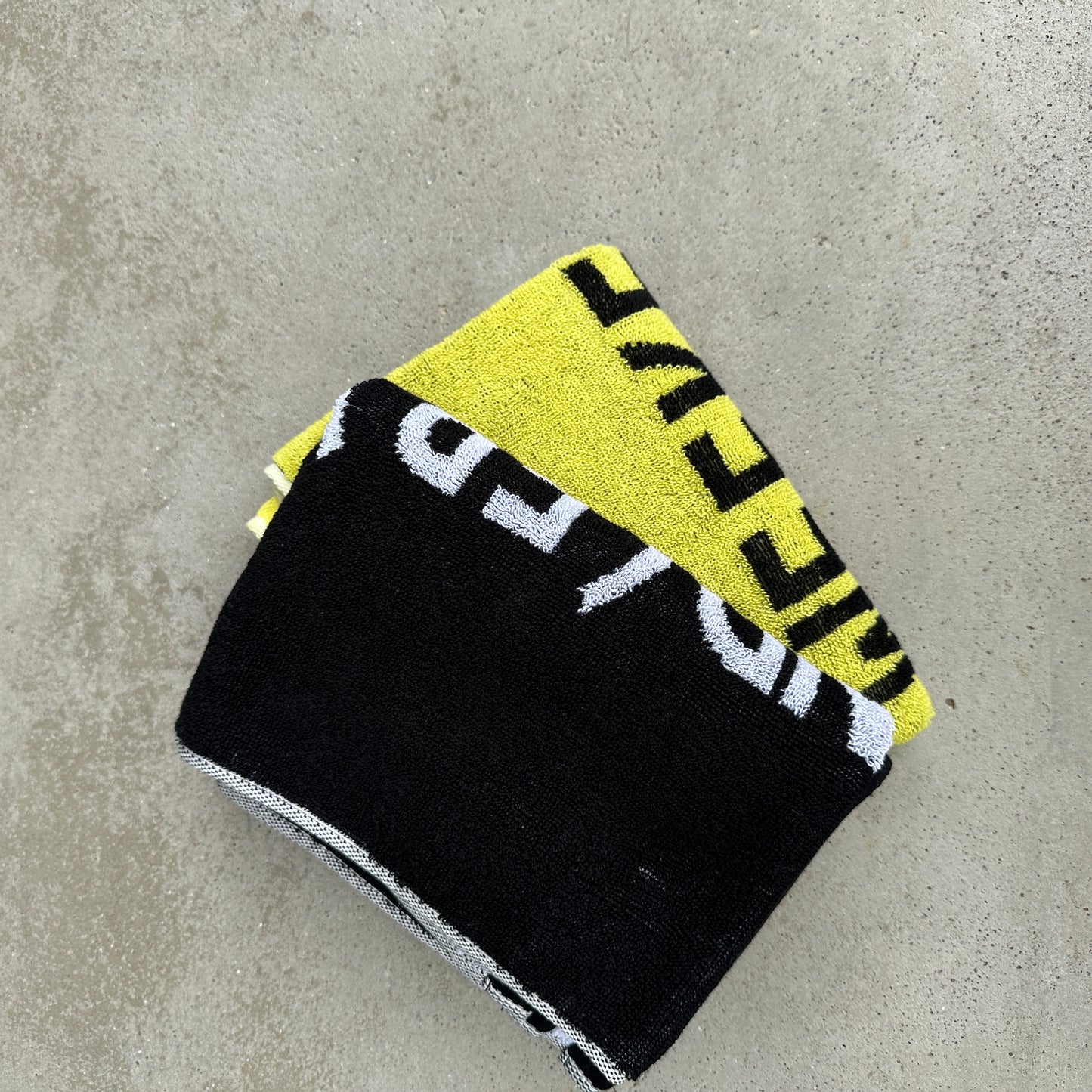 [WEEKENDER] LOGO TOWEL