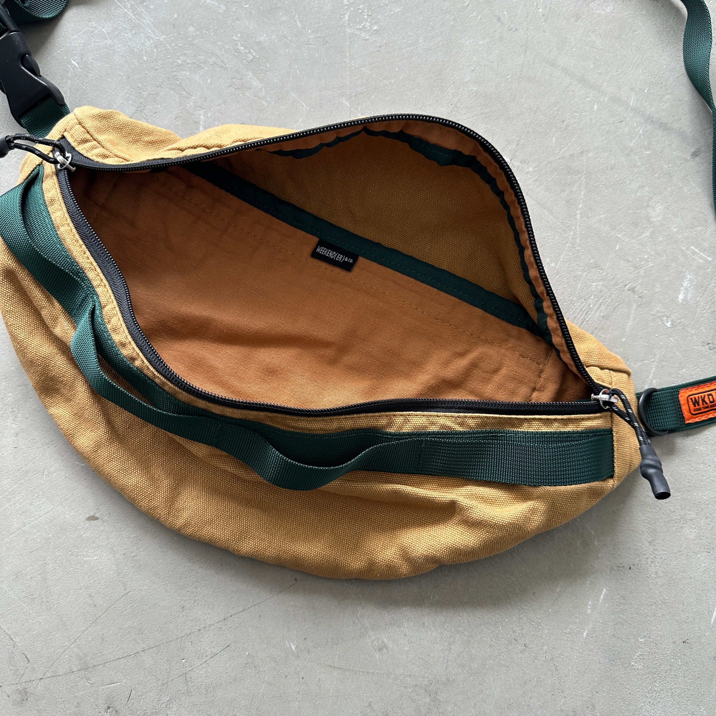 WEEKENDER] WKD CANVAS FUNNYPACK – HEMING'S official online store
