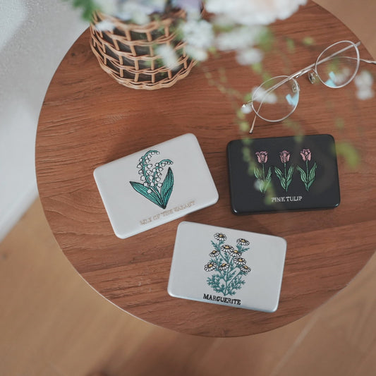 [JOliJOli] キャリング刺繍コンパクトミラーケース