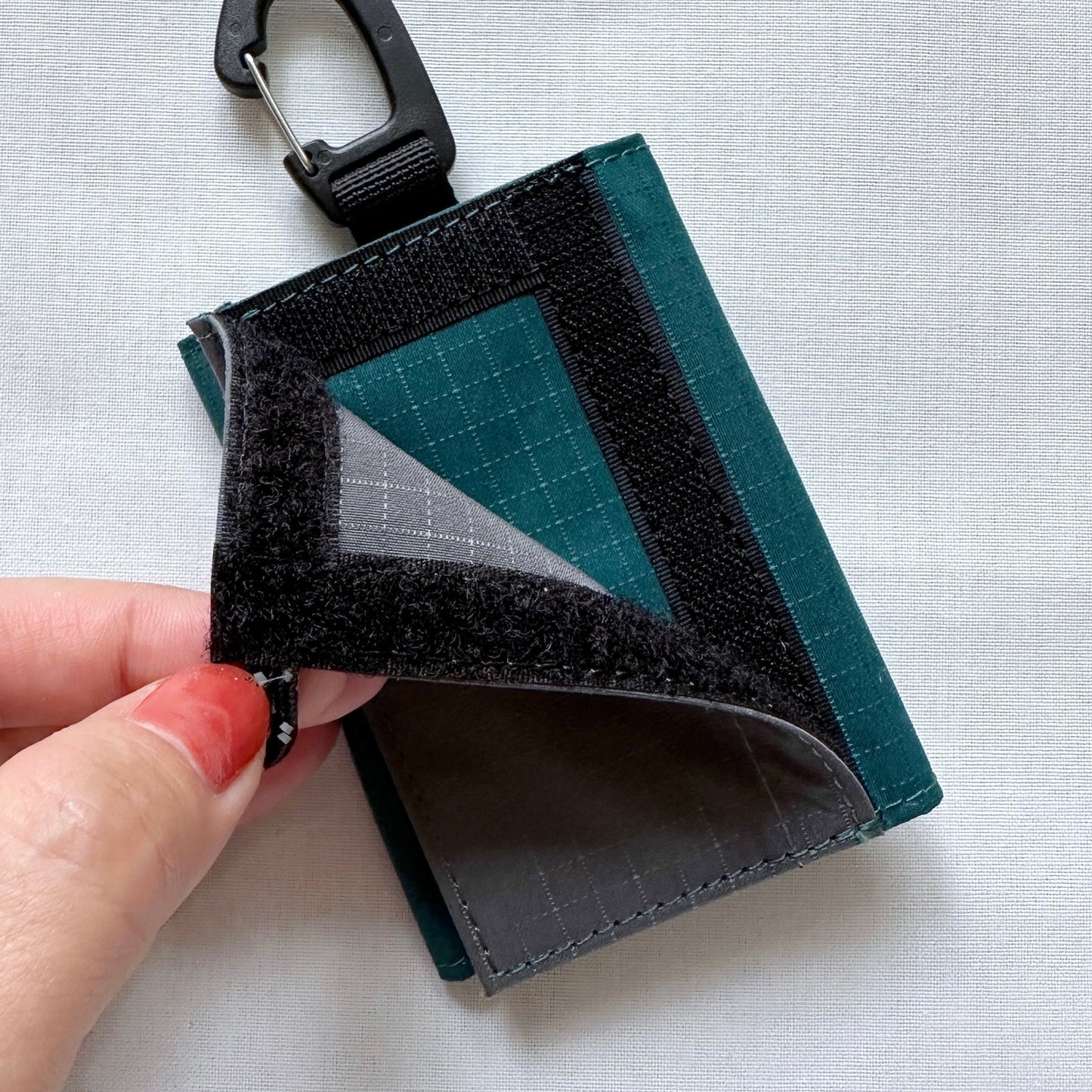 [WEEKENDER] coruri HUNGWALLET “RIP”
