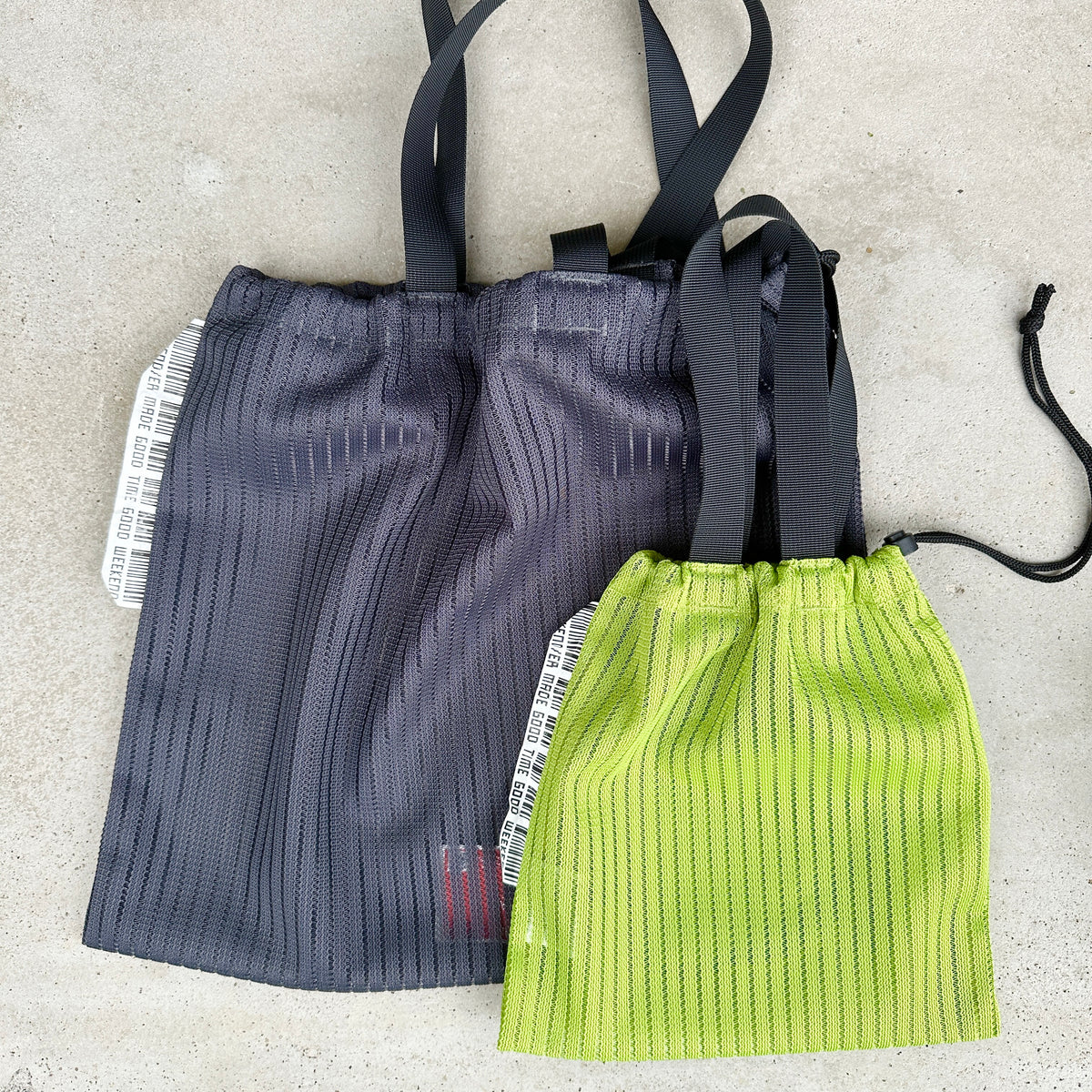 [WEEKENDER] RETRO STRIPE MESH TOTE BAG