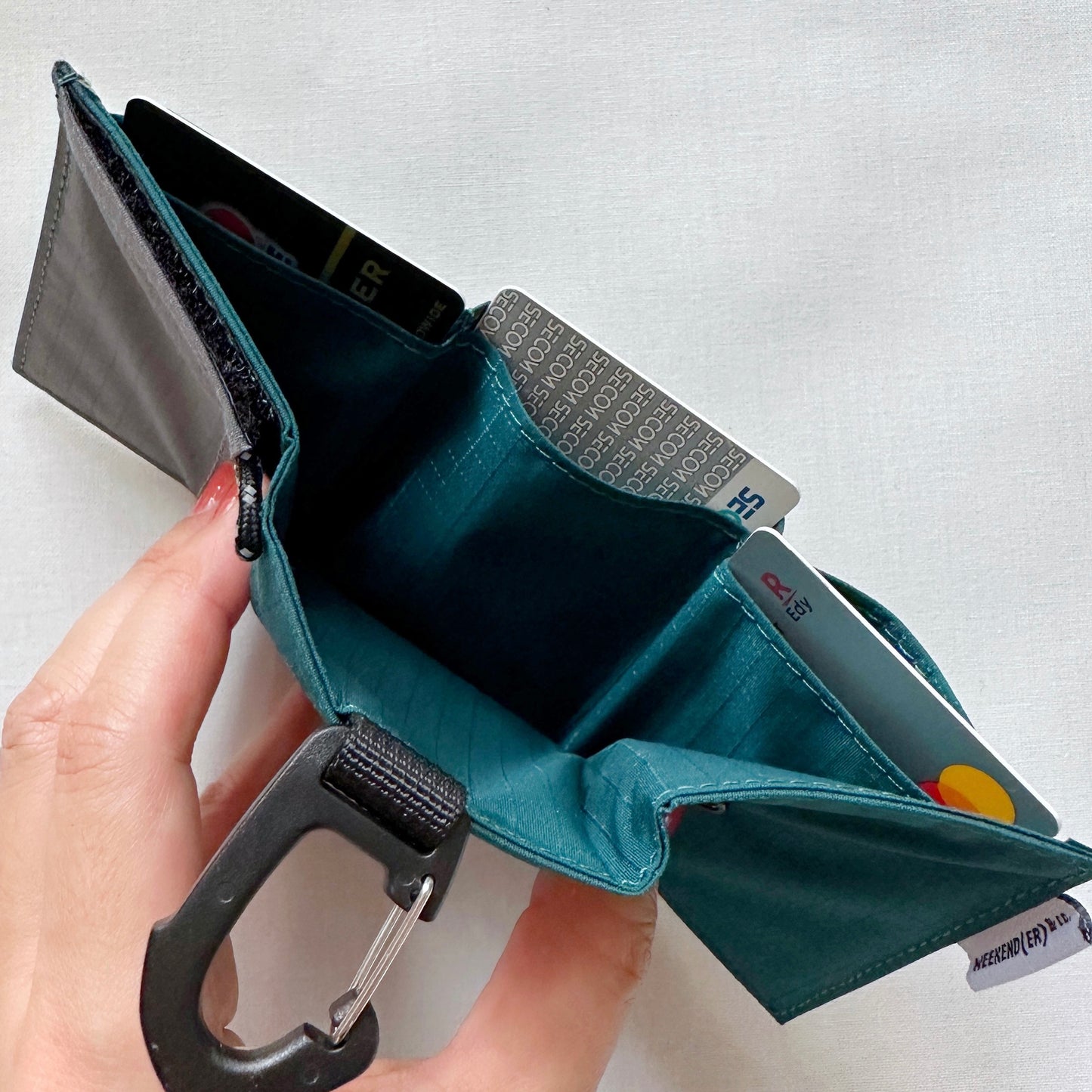 [WEEKENDER] coruri HUNGWALLET “RIP”