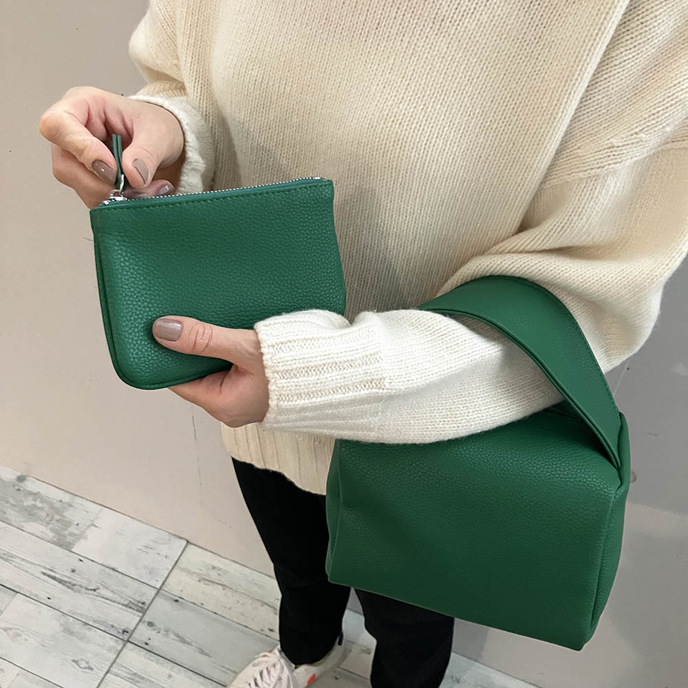 [Finissage] SQUARE ONE HANDLE BAG